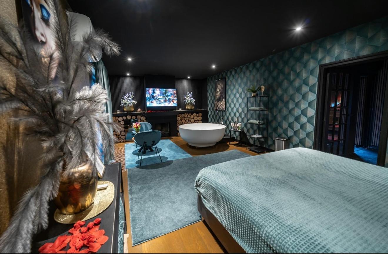 Villa De Luxe Bed &Wellness 's-Hertogenbosch  Esterno foto