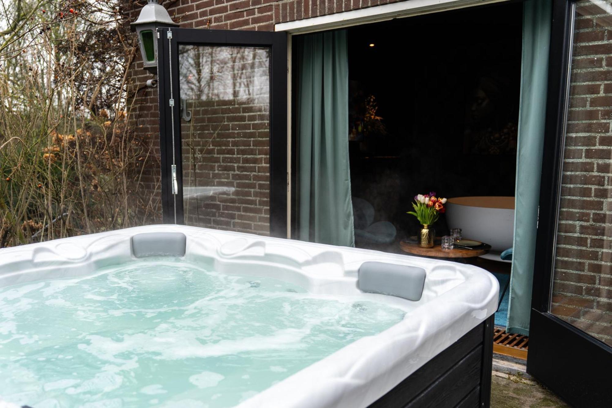 Villa De Luxe Bed &Wellness 's-Hertogenbosch  Esterno foto
